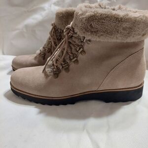 Blondo Boots Rachel Waterproof Lace Up Style Side Zip Closure Women Size 10‎